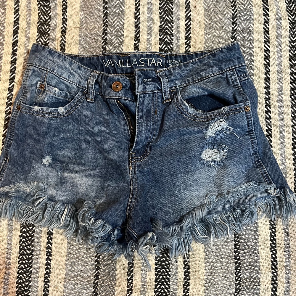 Vanilla Star shorts